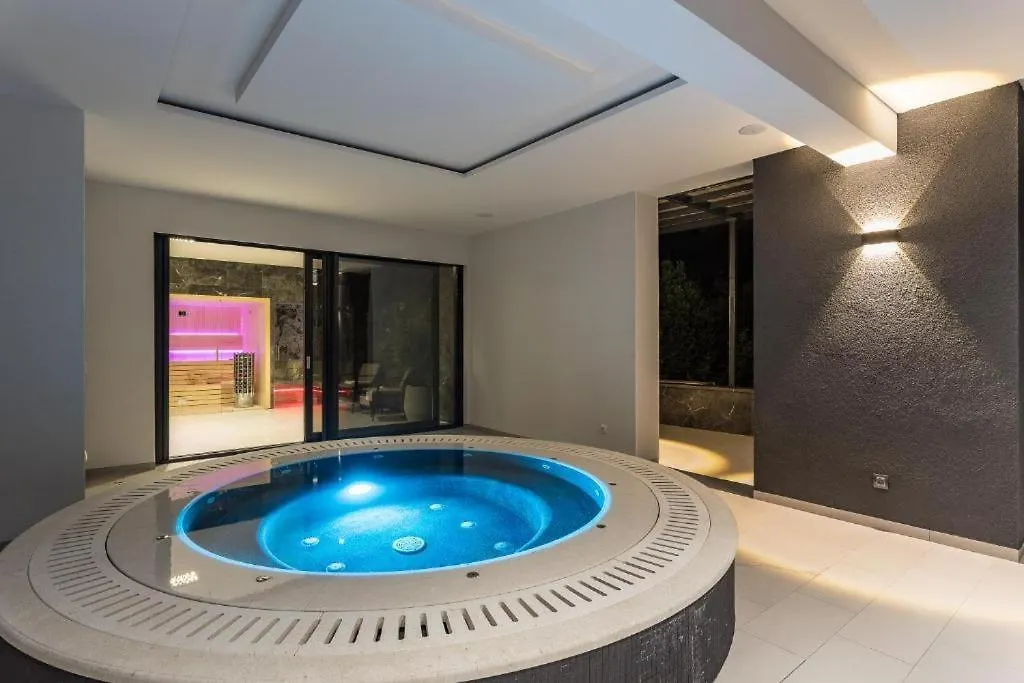 Titanium Villa Opatija 0*,